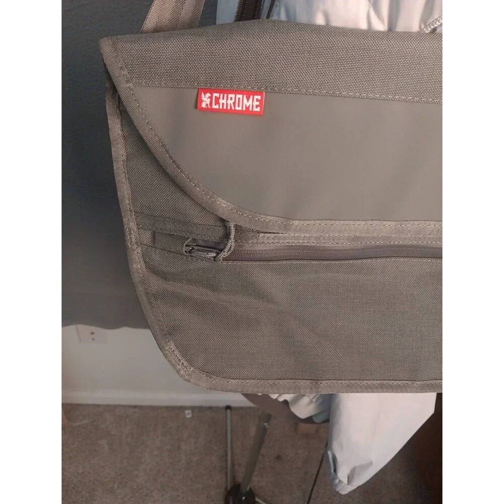 Chrome Simple Messenger Bag Grey Green 12L Water Resistant Adjustable Strap
